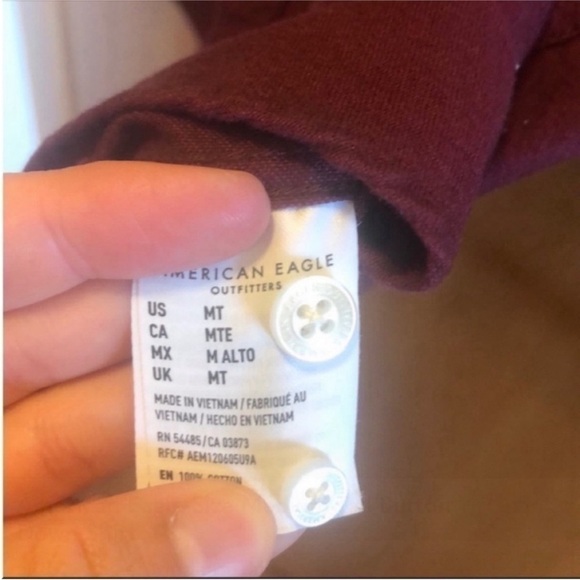 American Eagle Size Medium-Tall Maroon Button-Down Shirt. - Picture 4 of 5